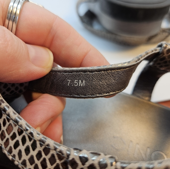 Vionic Palm Boca Sandals - Picture 6 of 7